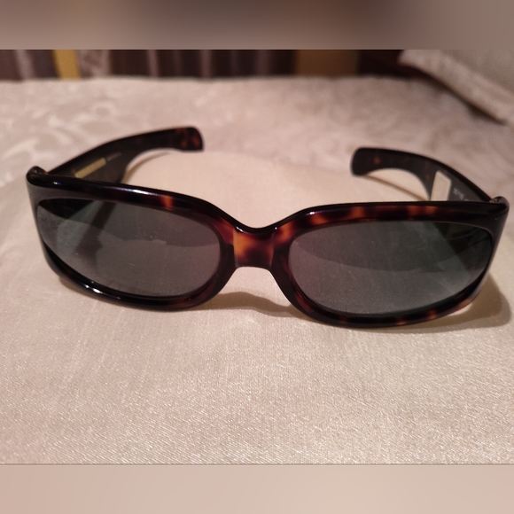 Authentic Dolce & Gabbana women sunglasses - Picture 2 of 11